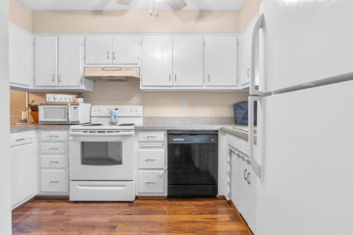 1707 S Oak Knoll Drive, Alexandria, MN 56308