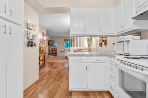 1707 S Oak Knoll Drive, Alexandria, MN 56308