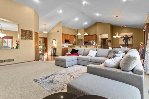 2704 118th Court NE, Minneapolis, MN 55449