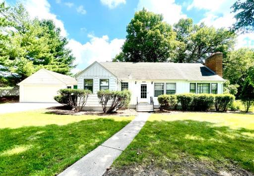 3260 Us-61 N, Saint Paul, MN 55110