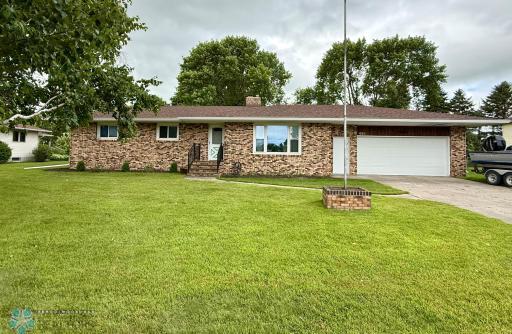 604 5th Avenue SE, Barnesville, MN 56514