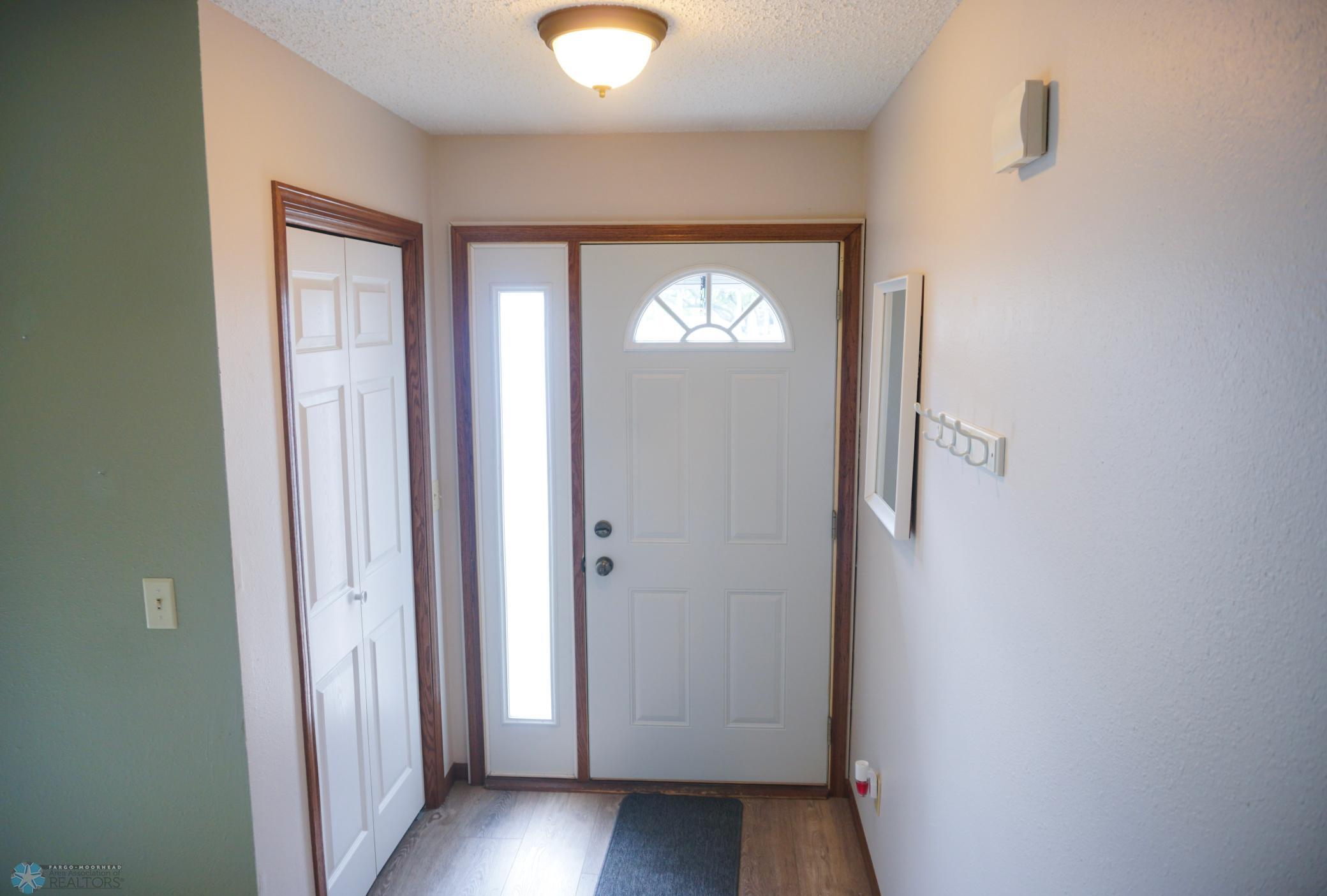 Entry/Foyer
