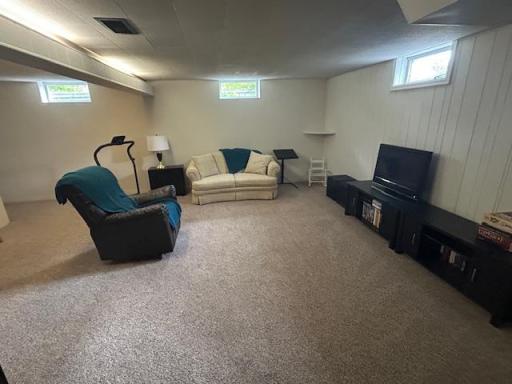 105 SW 3rd Street, Grand Rapids, MN 55744