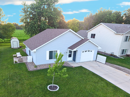 318 2nd Avenue SE, Blooming Prairie, MN 55917