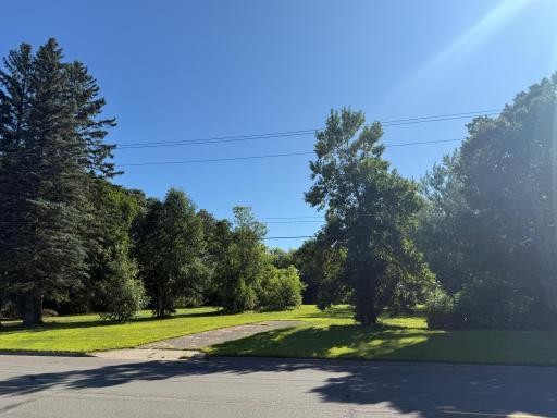 201 11th Street SE, Little Falls, MN 56345