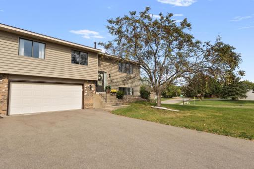 Photo for 15722 Griffon Court, Apple Valley, MN 55124 - listing #6777654 Brand new siding and exterior lights fall 2025.