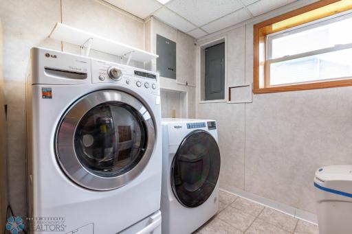 132 5th Street N, Casselton, ND 58012