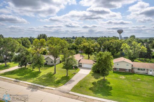 132 5th Street N, Casselton, ND 58012