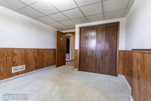 132 5th Street N, Casselton, ND 58012