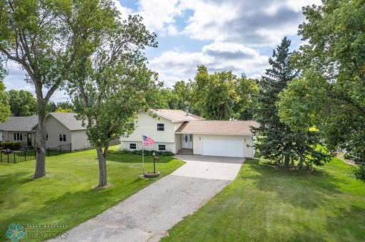 132 5th Street N, Casselton, ND 58012