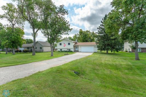 132 5th Street N, Casselton, ND 58012