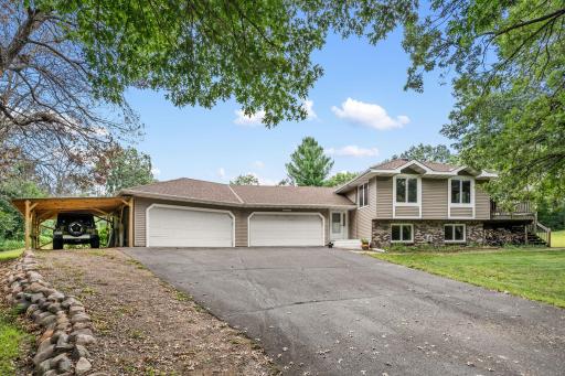 26407 E Timberhill Road, Zimmerman, MN 55398