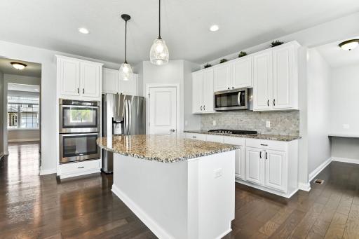 560 Devine Drive, Saint Paul, MN 55112