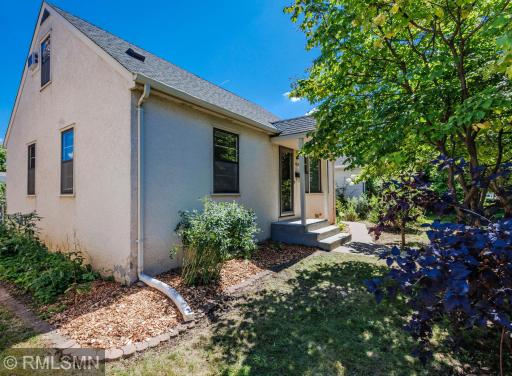 5030 Russell Avenue N, Minneapolis, MN 55430