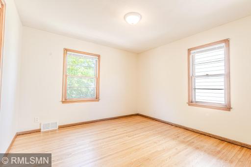 5030 Russell Avenue N, Minneapolis, MN 55430