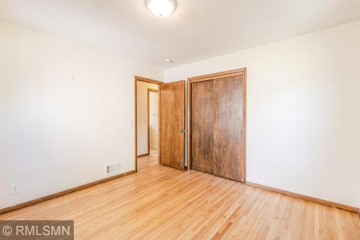 5030 Russell Avenue N, Minneapolis, MN 55430