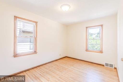 5030 Russell Avenue N, Minneapolis, MN 55430