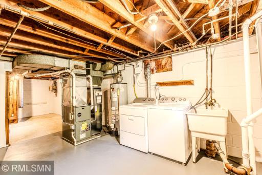 5030 Russell Avenue N, Minneapolis, MN 55430