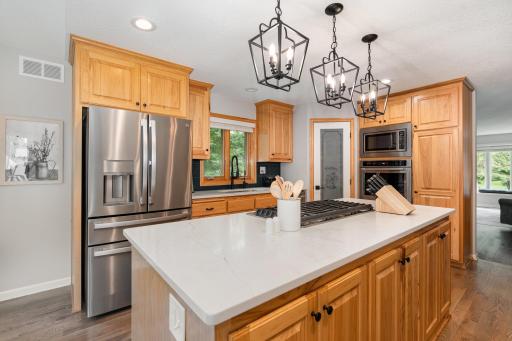 Stainless appliances including double oven