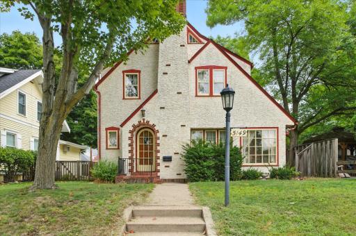 5149 Thomas Avenue S, Minneapolis, MN 55410