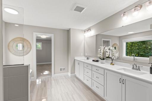 16957 Valley Road, Eden Prairie, MN 55347
