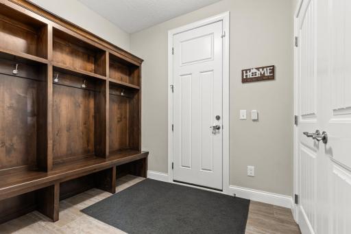 16957 Valley Road, Eden Prairie, MN 55347