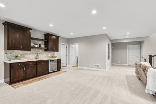 16957 Valley Road, Eden Prairie, MN 55347