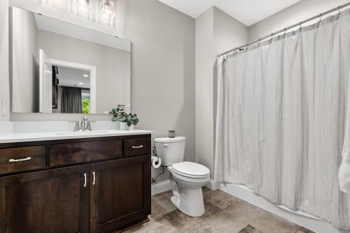 16957 Valley Road, Eden Prairie, MN 55347