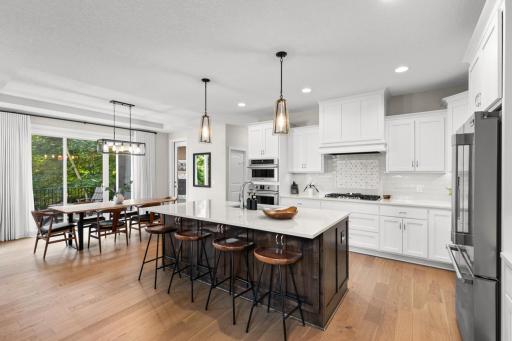 Exquisite gourmet design with large center island