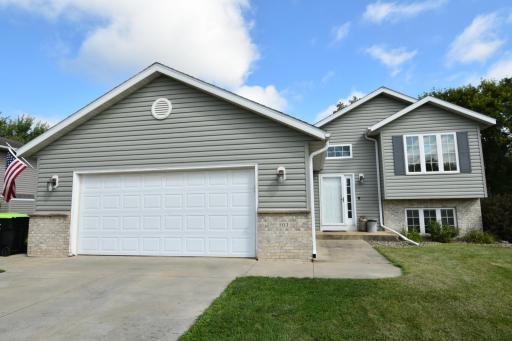503 Willowmere Drive, Zumbrota, MN 55992