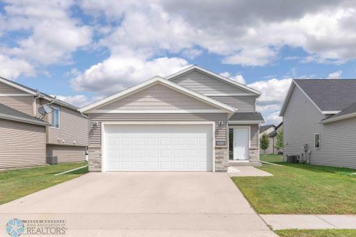 3834 31st Street S, Moorhead, MN 56560