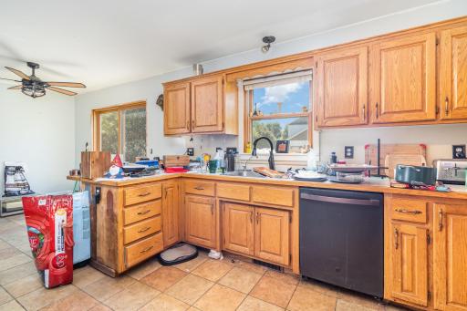 2424 Briar Oakes Boulevard, Monticello, MN 55362