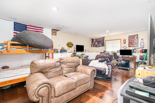 2424 Briar Oakes Boulevard, Monticello, MN 55362