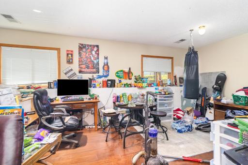 2424 Briar Oakes Boulevard, Monticello, MN 55362