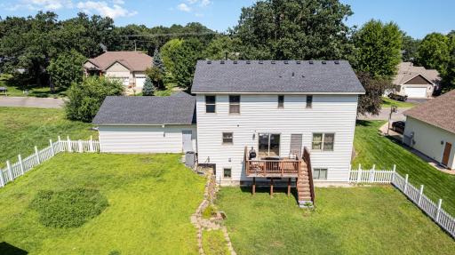 2424 Briar Oakes Boulevard, Monticello, MN 55362