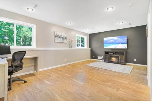 751 Glenwood Avenue E, Big Lake, MN 55309