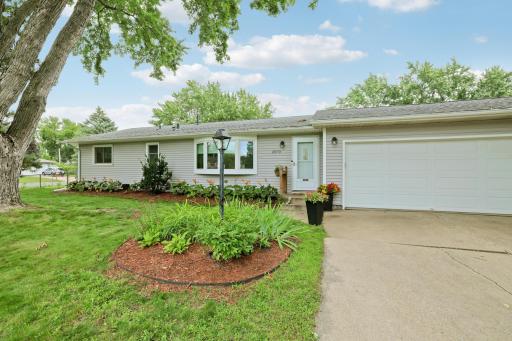 2070 Flint Drive, Saint Paul, MN 55122