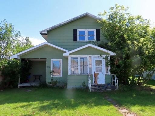 304 Governor Street, Oklee, MN 56742