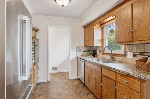10013 Girard Avenue S, Bloomington, MN 55431