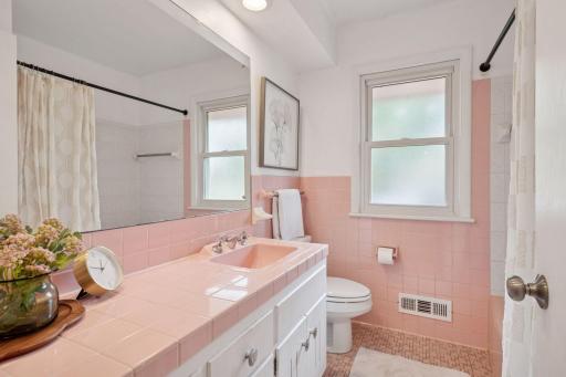 10013 Girard Avenue S, Bloomington, MN 55431