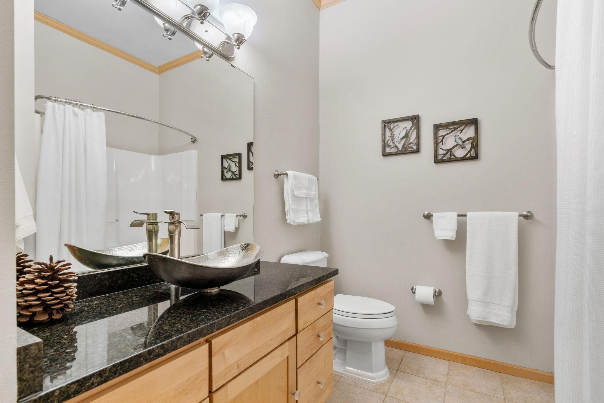 2nd bathroom