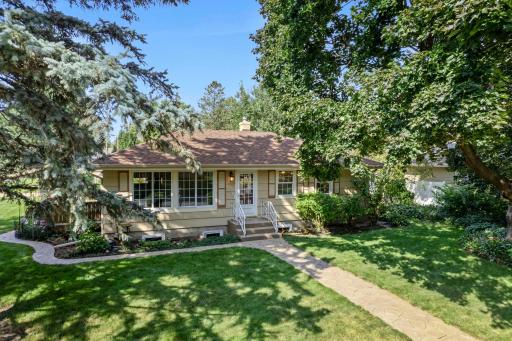 8-web-or-mls-1031 Ryan Ave W (205 of 255).jpg