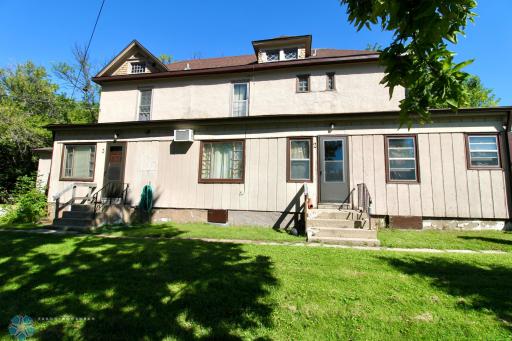 429 4th Street S, Moorhead, MN 56560