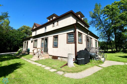 429 4th Street S, Moorhead, MN 56560