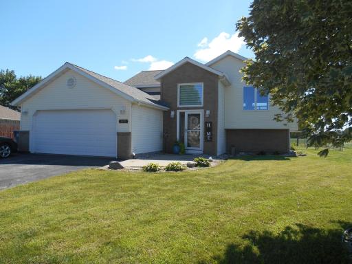 402 Circle Lane, Arlington, MN 55307