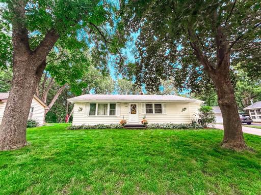 2689 Mayer Lane E, Saint Paul, MN 55119