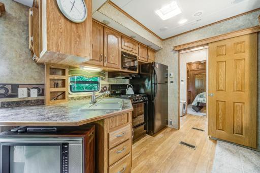 Many comforts of home to make the lake as enjoyable as can be.