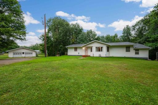 1400 Autumn Lane, Bovey, MN 55709