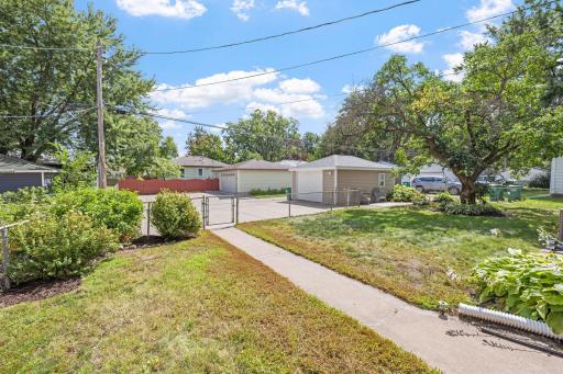4748 Yates Avenue N, Minneapolis, MN 55429