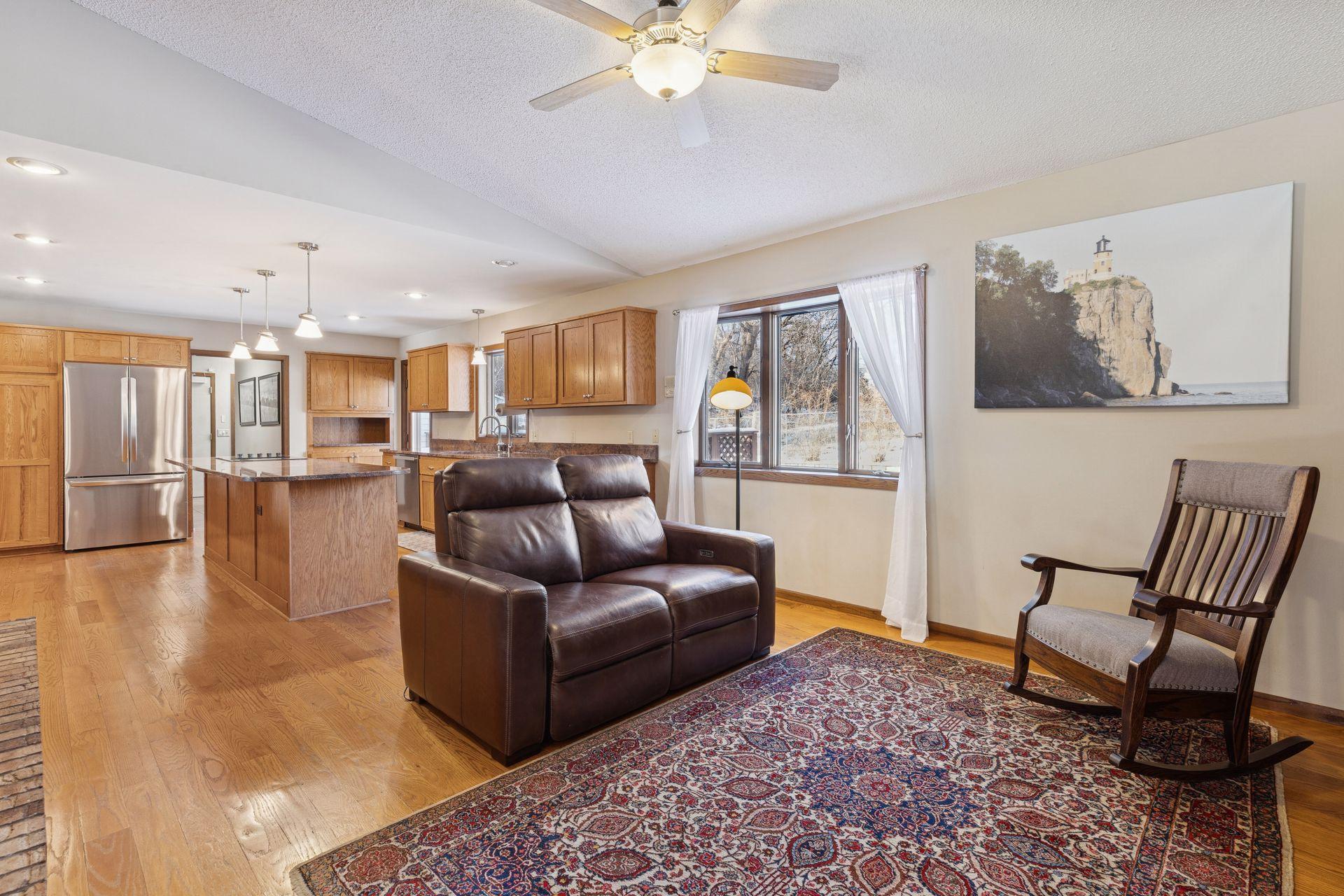 Easy, flowing open floor plan with tons of natural light.